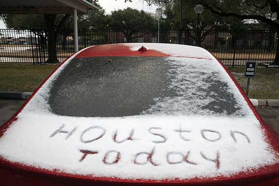 Houston-Snowfall-Car